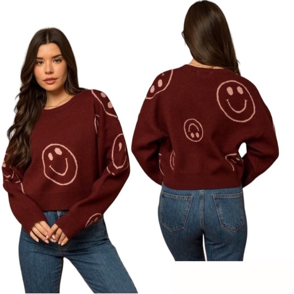 Altar'd State Smiley Face Print Oversize Cropped Burgundy Crewneck Sweater Small - Picture 1 of 7